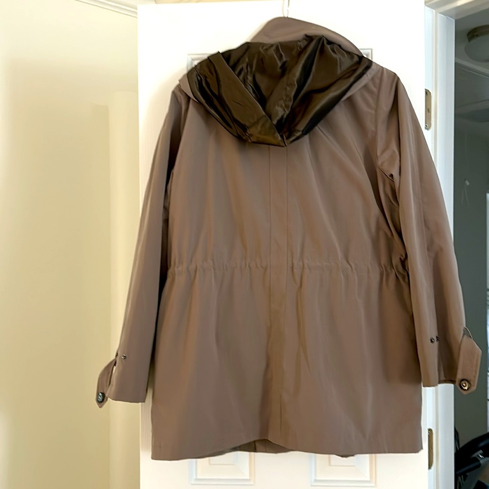 Coat - Picture 2 of 2